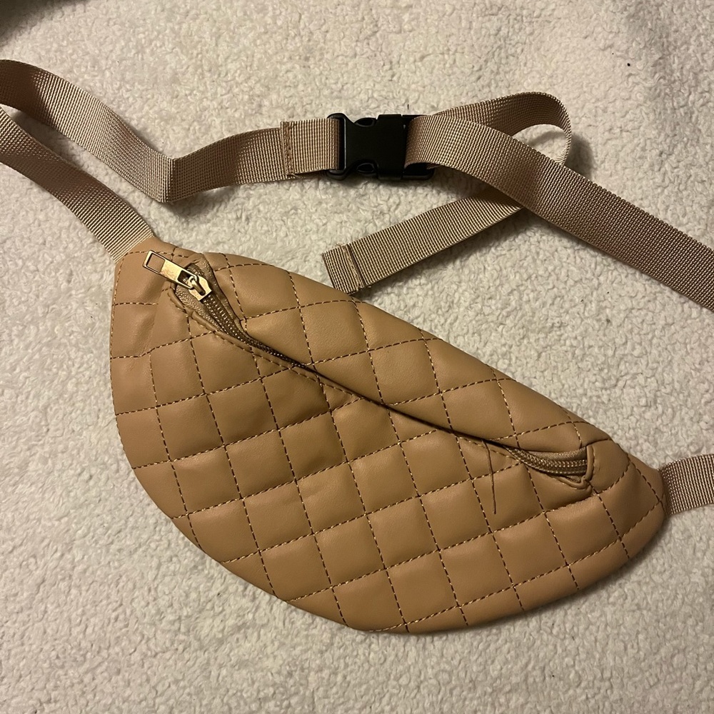 tan fanny pack